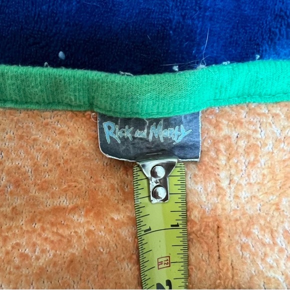 Rick & Morty Cartoon Comfy Throw Blanket W47xL55 - Picture 7 of 10